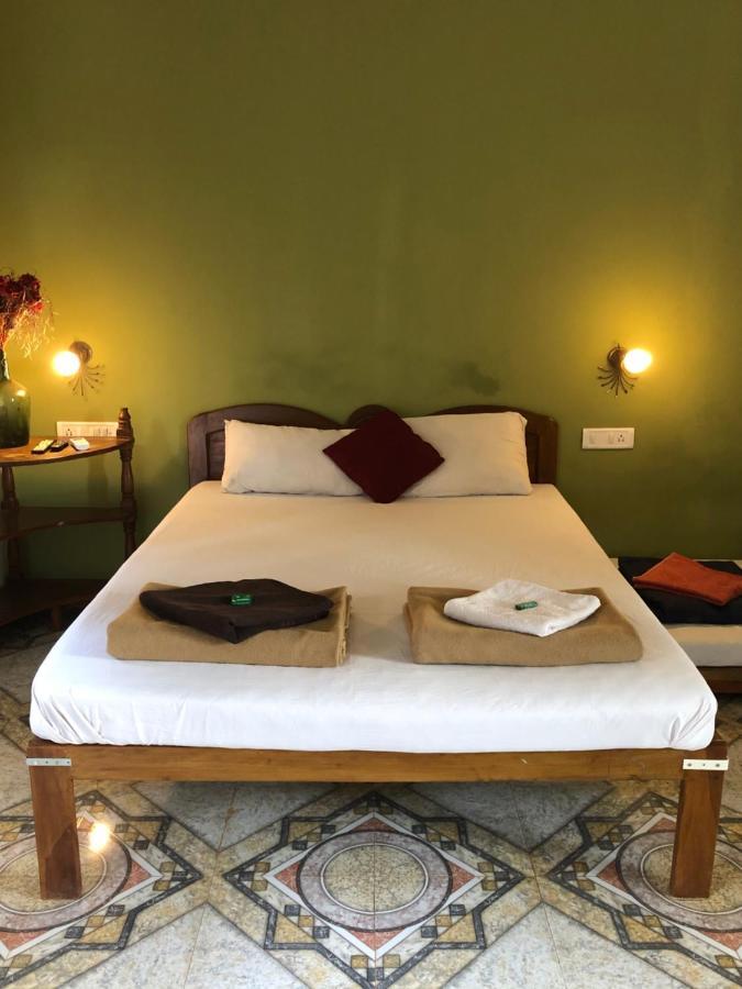 Kaza A Le Pearl Resort Анжуна Экстерьер фото